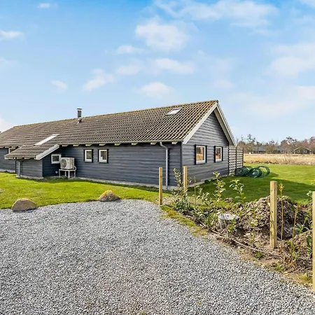 Feriehus Blommestien V Denmk Bøtø By